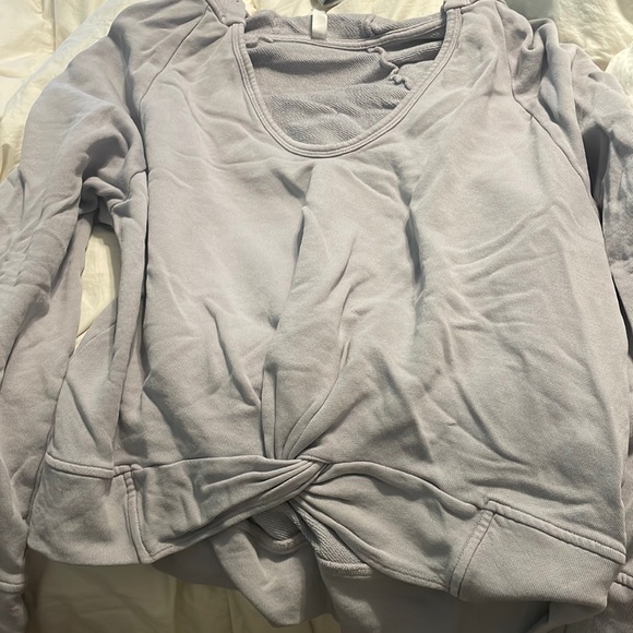 Off the shoulder was not at the bottom gray Fabletics sweater - Picture 1 of 1